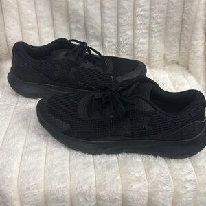 Under Armour men’s size 10 $40